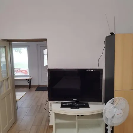 Napfeny Tanya * Tazlar