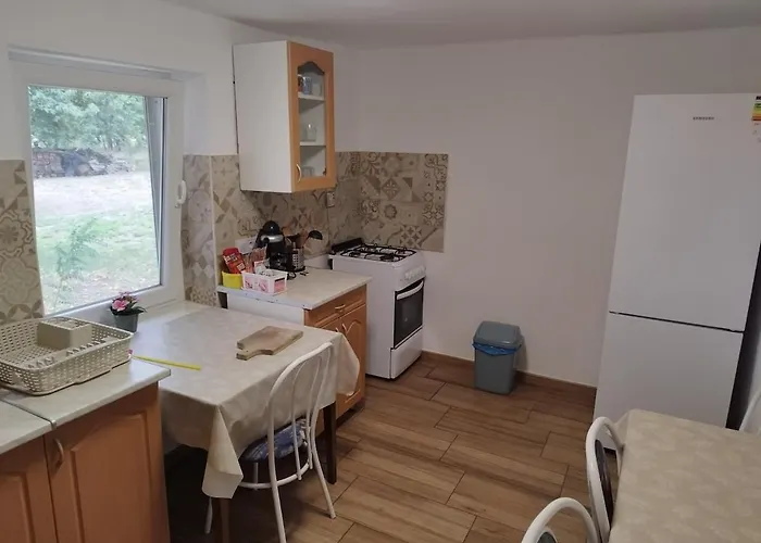 Napfeny Tanya * Tazlar